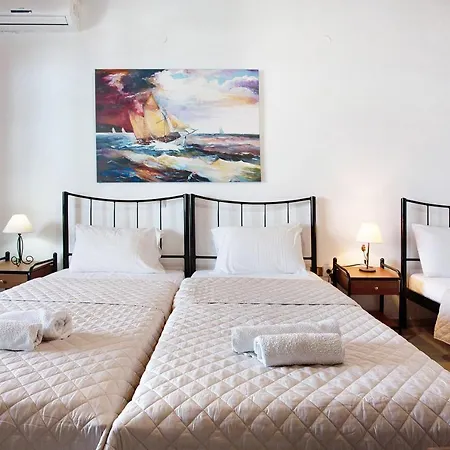 Apartment Yiannis 5 Adults 3 *